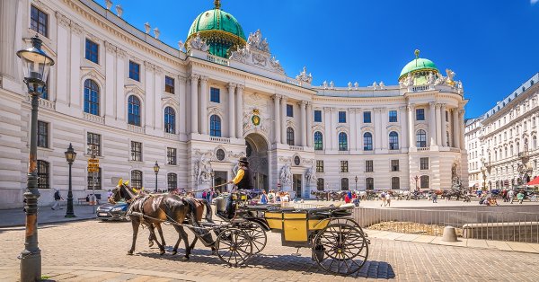 Hofburg, Sisi Múzeum, Ezüst Gyűjtemény: buszos utazás Bécsbe