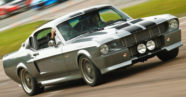 Igazi legenda: Shelby GT 500 Mustang Eleanor élményvezetés
